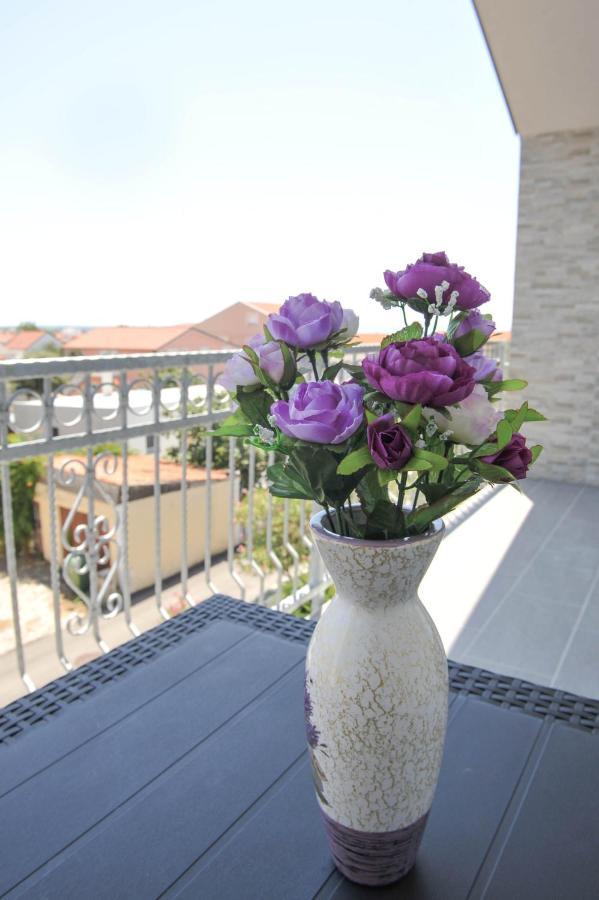 Apartmani Rebecca Vir Extérieur photo