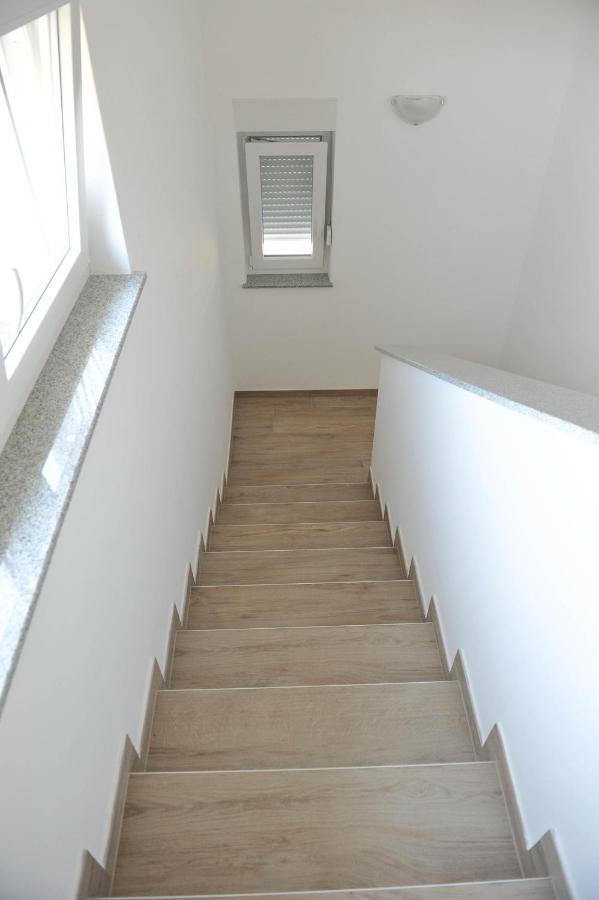Apartmani Rebecca Vir Extérieur photo