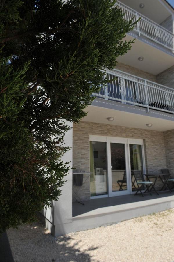 Apartmani Rebecca Vir Extérieur photo