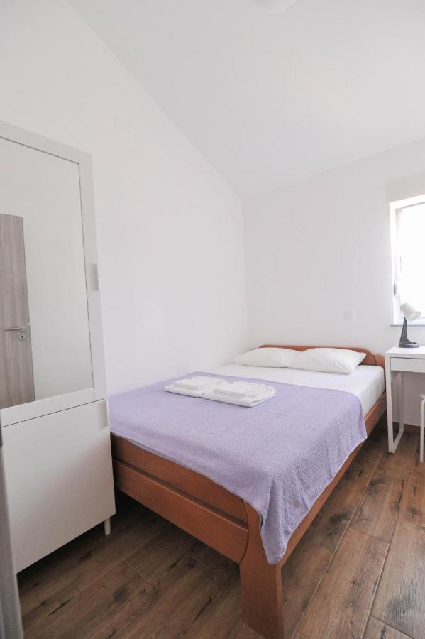 Apartmani Rebecca Vir Extérieur photo
